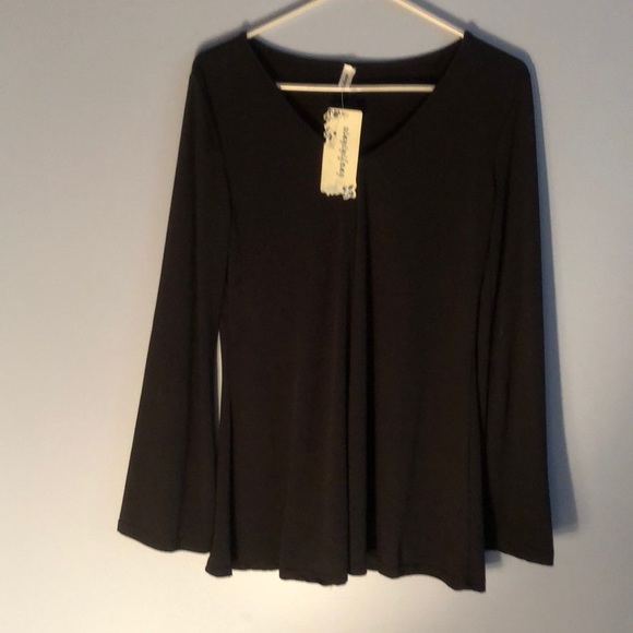 Black long sleeve shirt - Picture 1 of 2